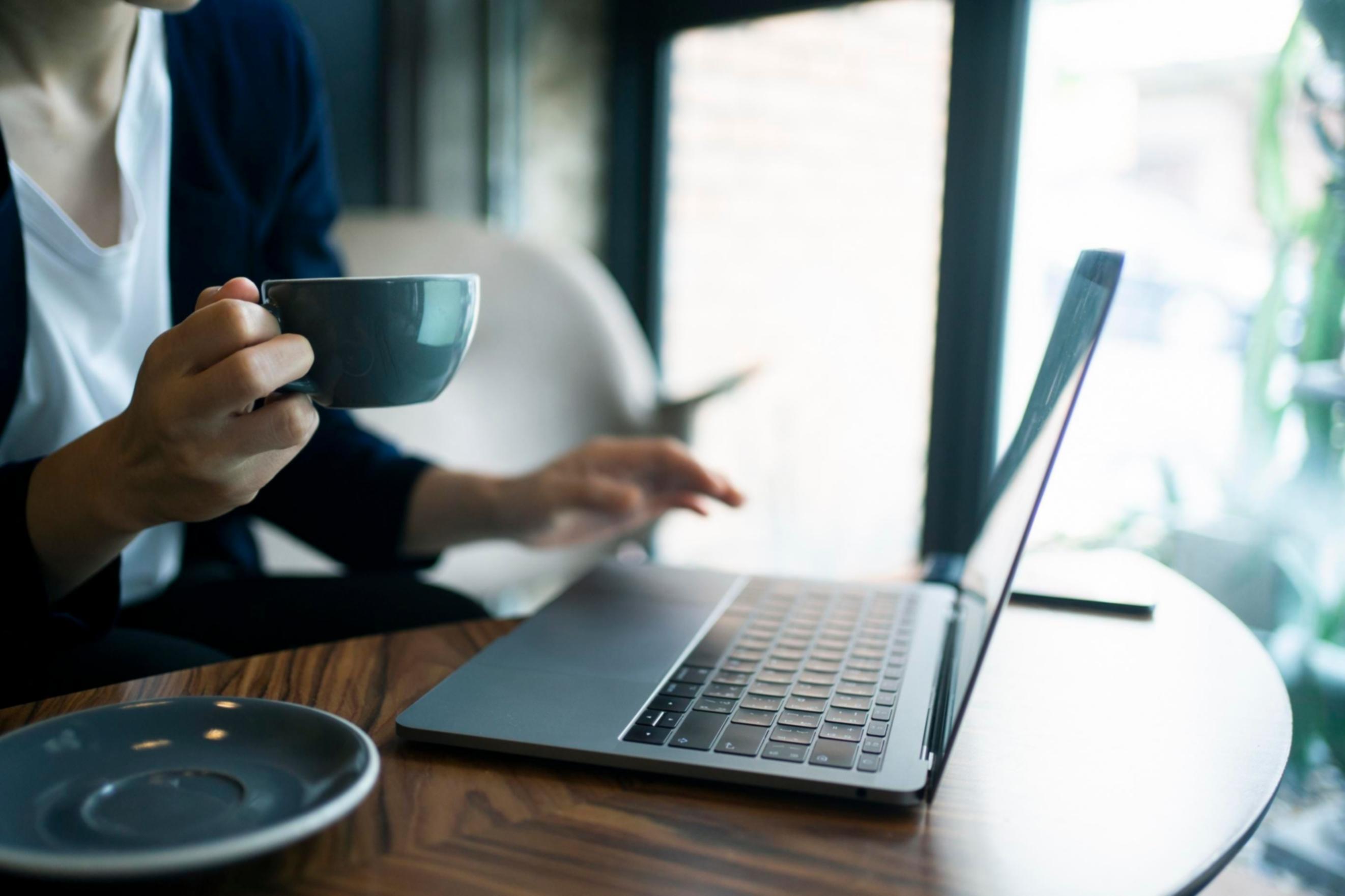 Estudiante aplicando nuevos enfoques de aprendizaje